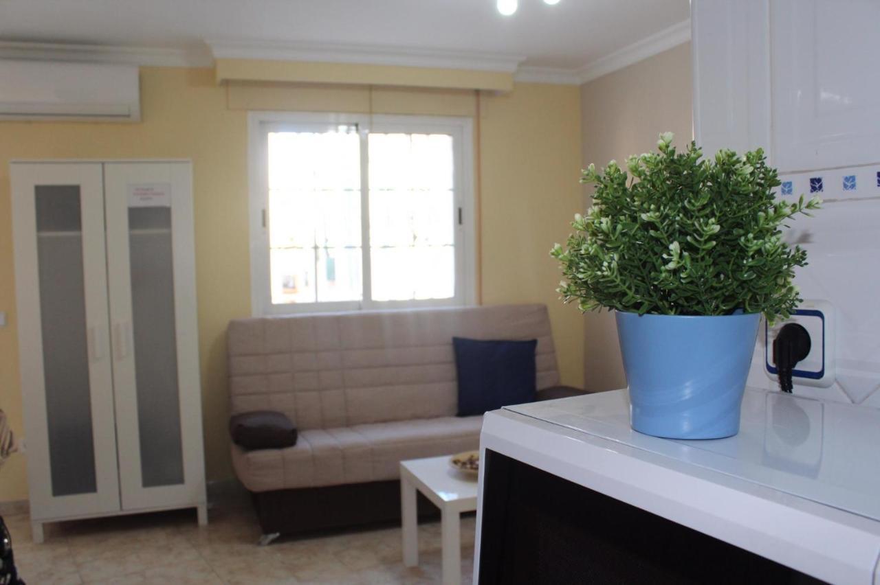 Nice And New Studio With Balcony Close To The City Málaga Exteriör bild